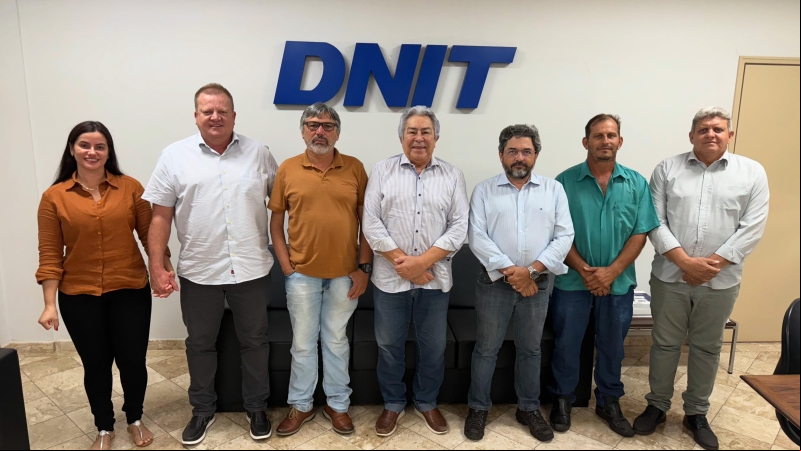 Prefeito Ricardo Babinski se reúne com superintendente do DNIT para tratar de melhorias no transito em Confresa_foto1