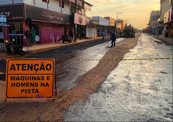 Noticia governo-de-confresa-realiza-manutencao-em-malha-asfaltica-em-diversos-pontos-de